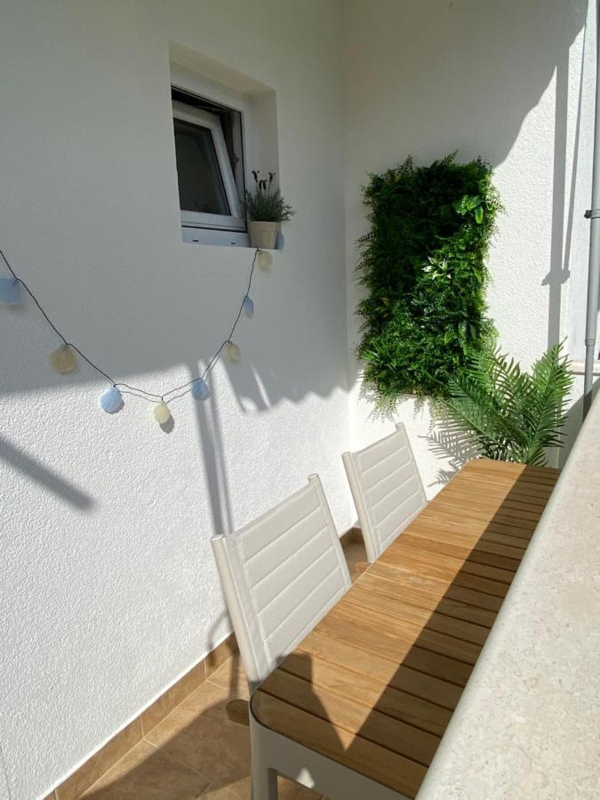 Mamma Mia Apartments-City Center Hvar Town Buitenkant foto