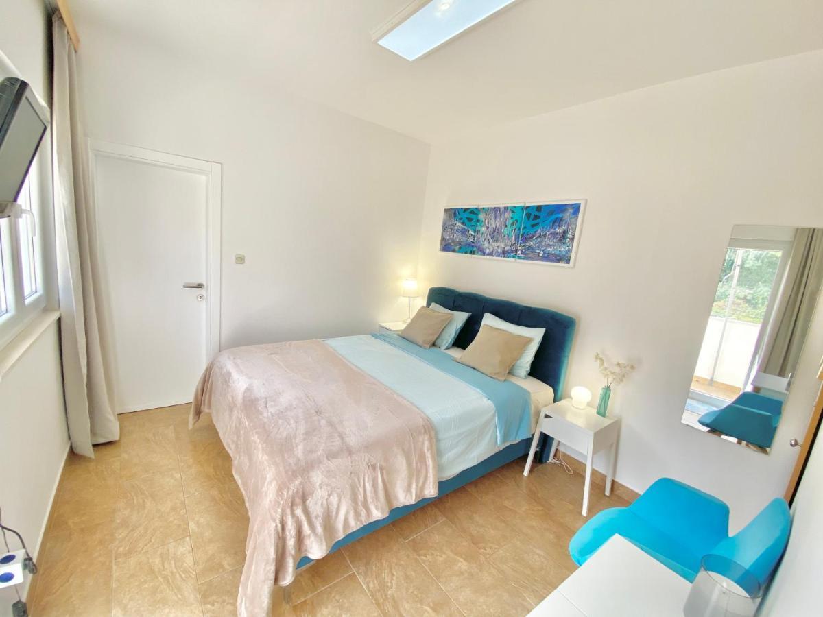 Mamma Mia Apartments-City Center Hvar Town Buitenkant foto