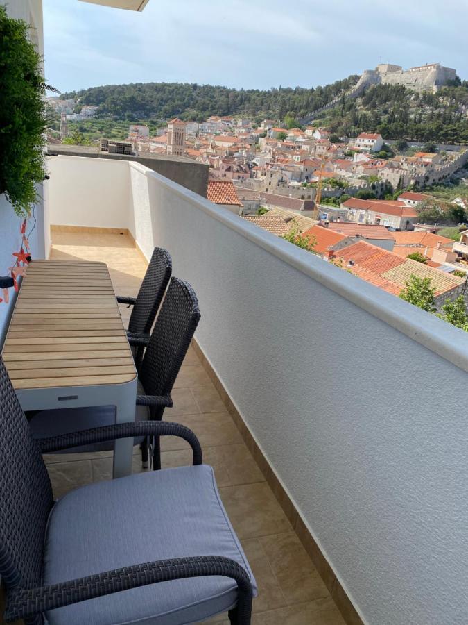 Mamma Mia Apartments-City Center Hvar Town Buitenkant foto
