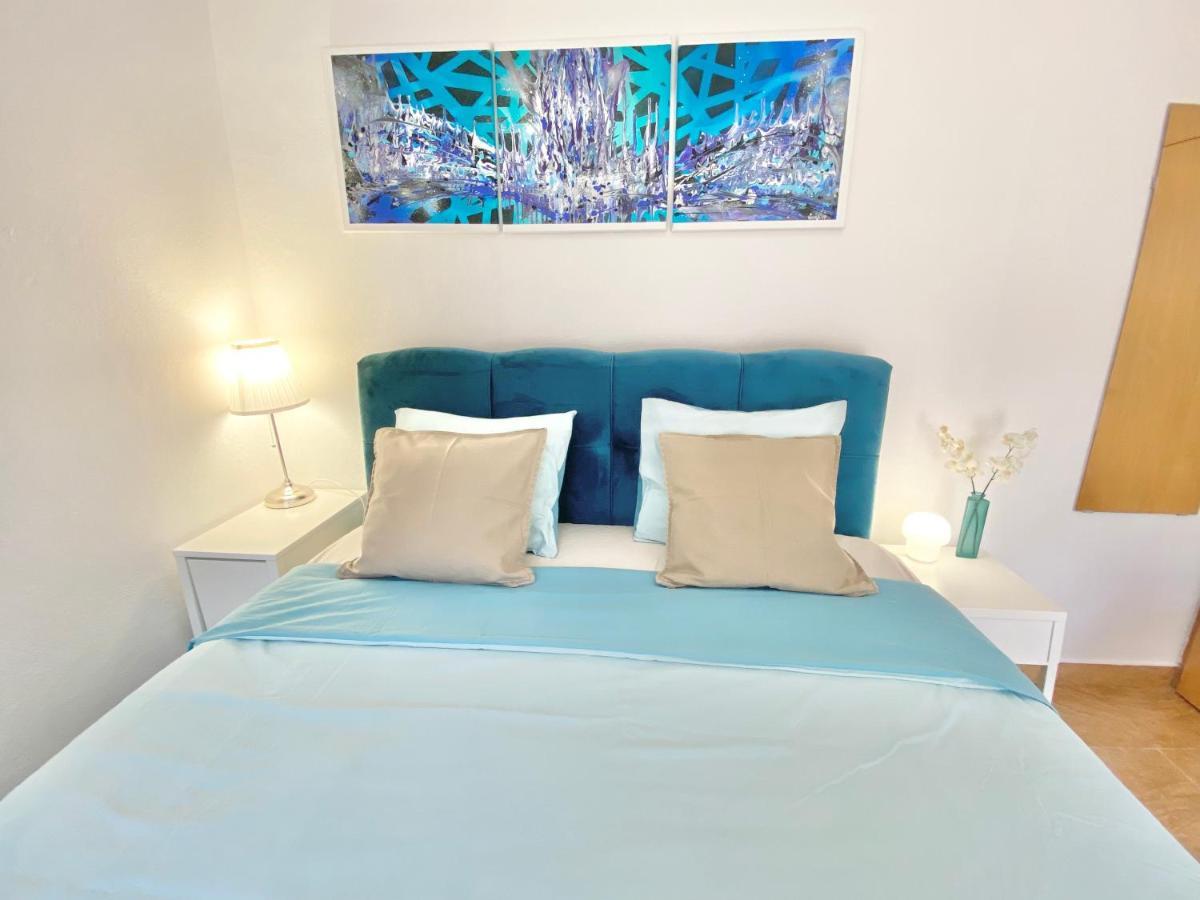 Mamma Mia Apartments-City Center Hvar Town Buitenkant foto