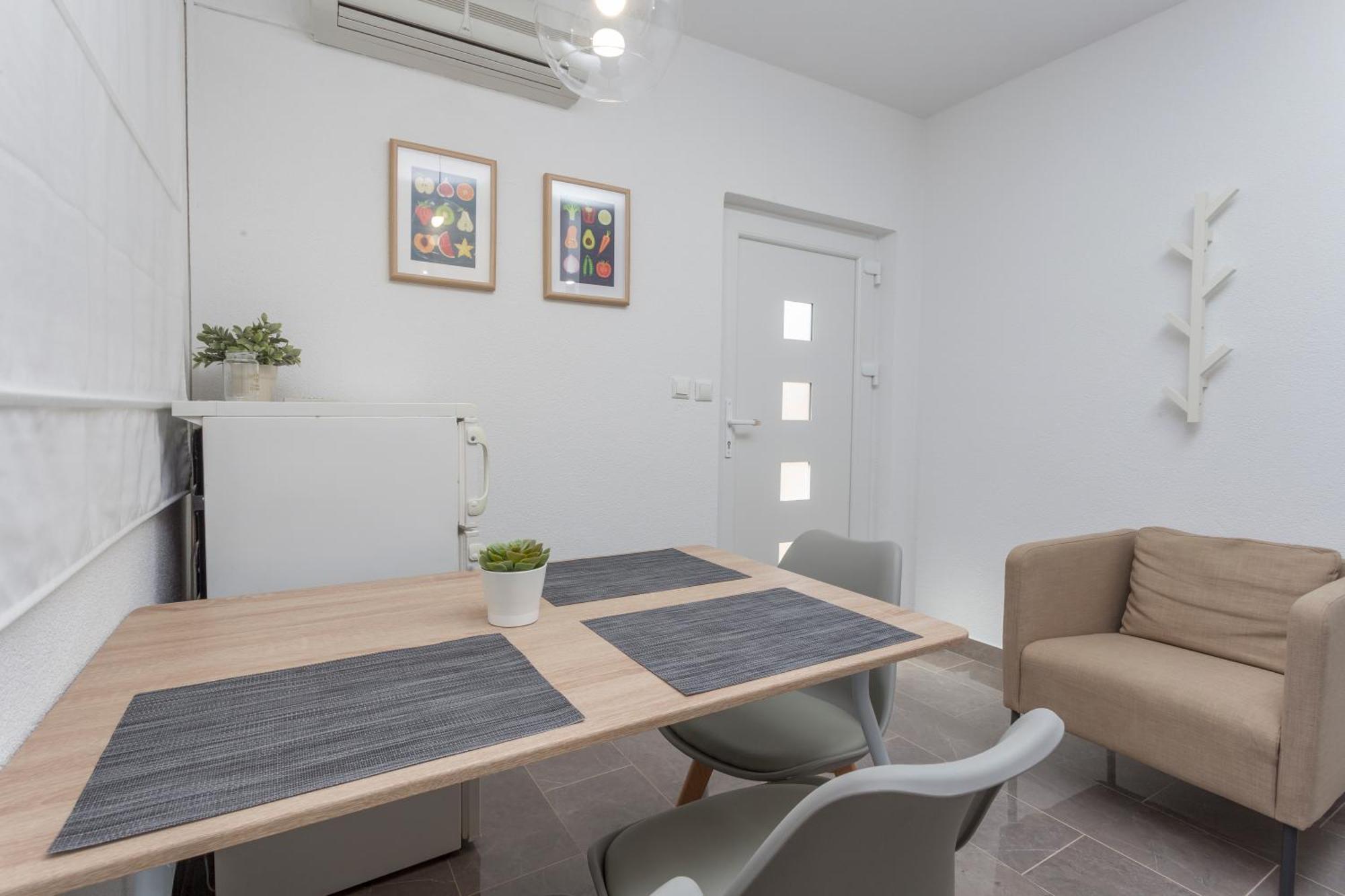 Mamma Mia Apartments-City Center Hvar Town Buitenkant foto