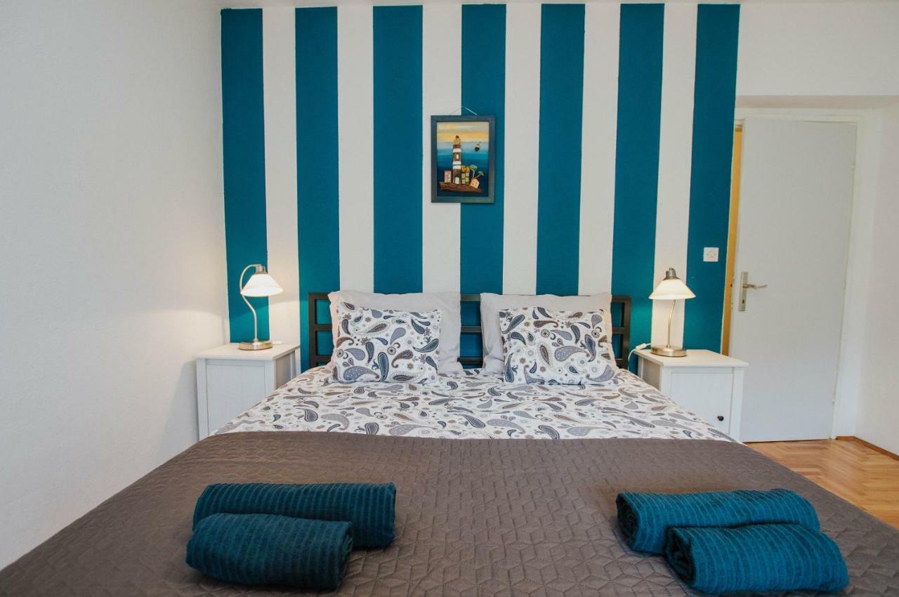 Mamma Mia Apartments-City Center Hvar Town Buitenkant foto